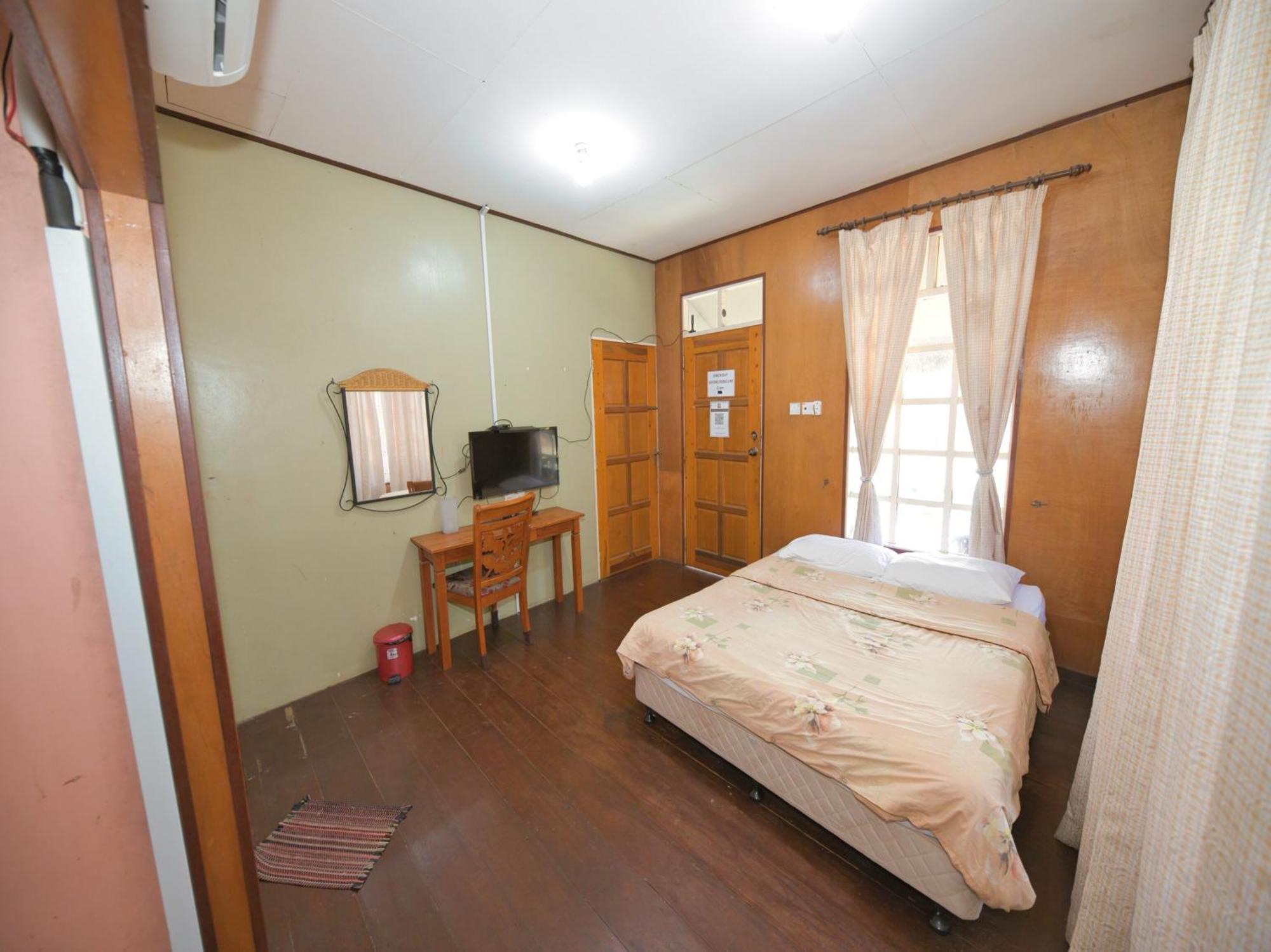 Oyo 90968 Teratak Samuderakita, Chalet & Guesthouse Kampong Gong Badak Exterior foto